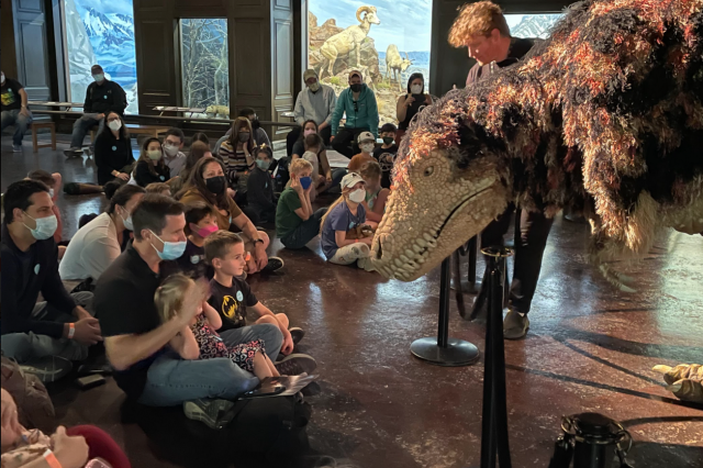 children attend a museum show