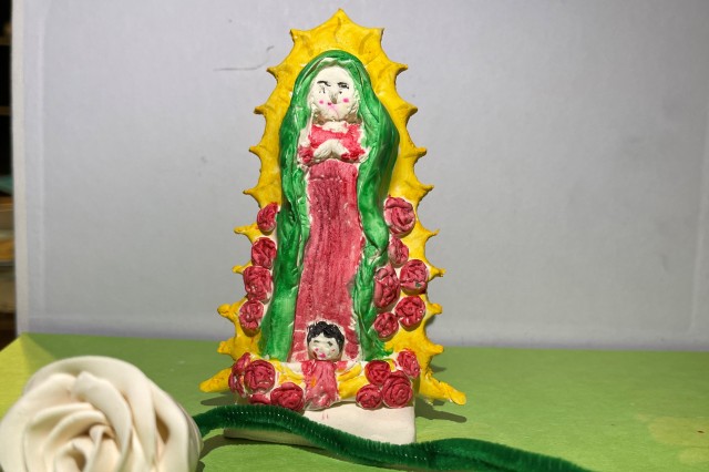 Jazzmin&#039;s ofrenda object, la Virgen de Guadalupe